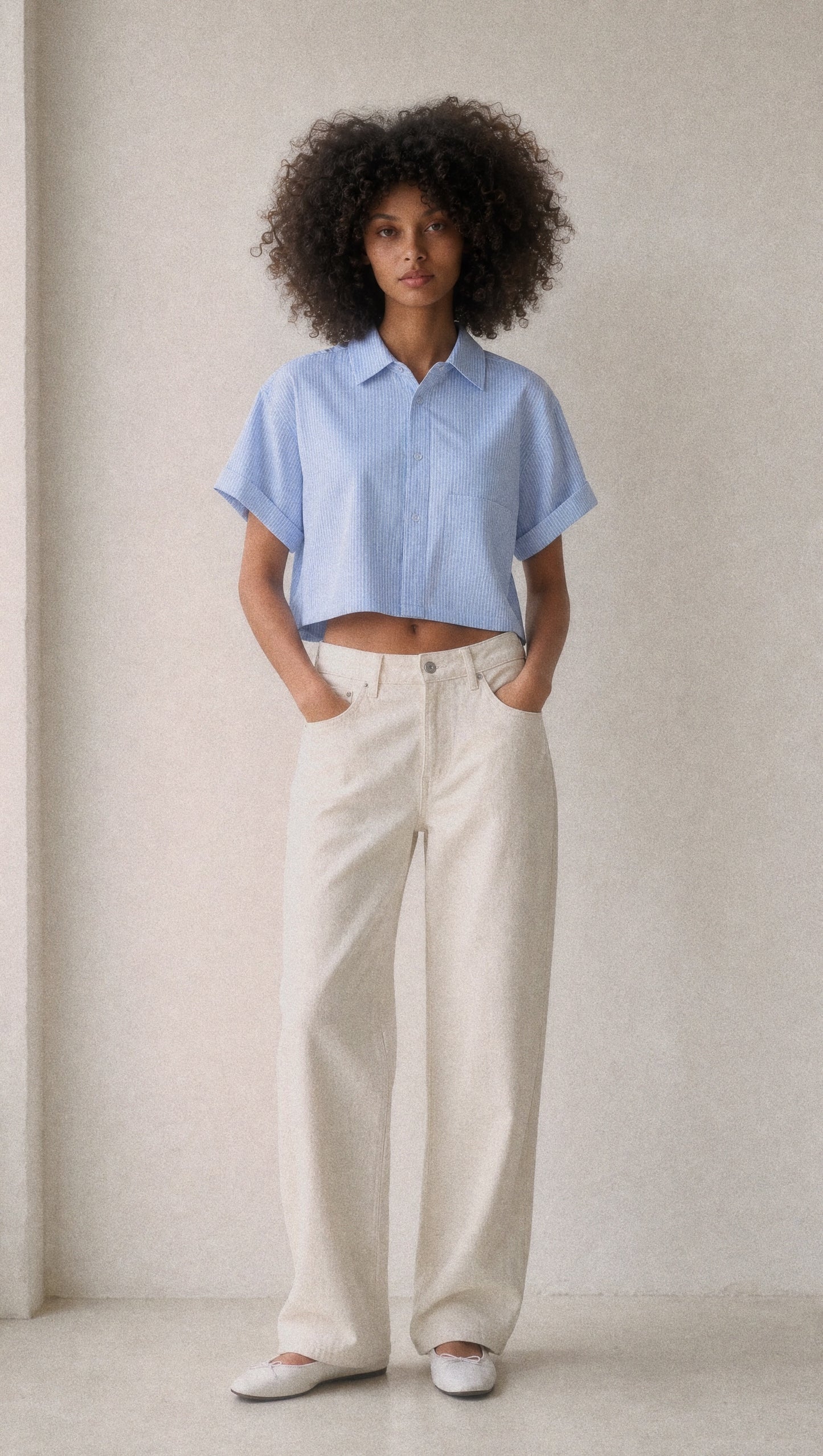 Essential Women’s Striped Cropped Shirt