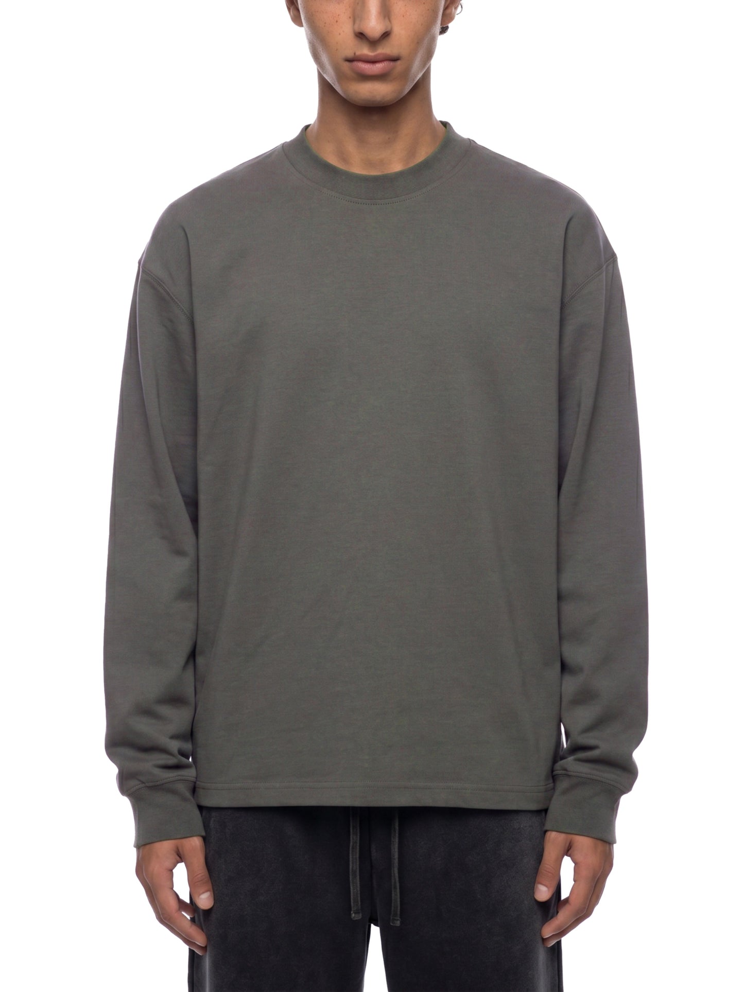 Essential Crewneck Long Sleeve